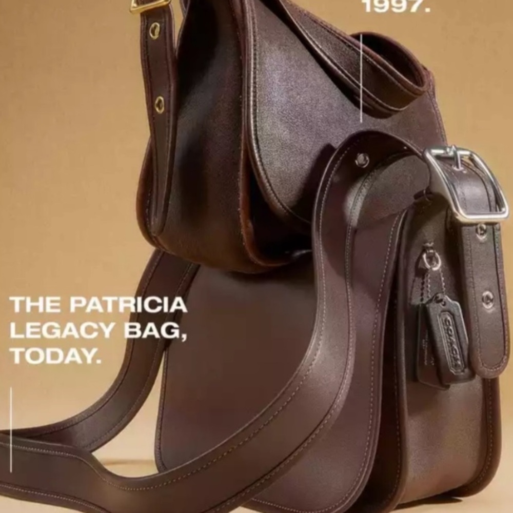 Iconic Coach
Legacy Black Leather Shoulder Bag. - Picture 14 of 14